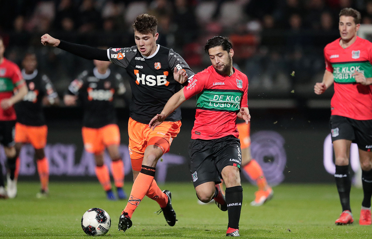 激励着他们 激励着他们